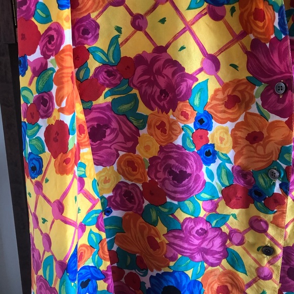 vintage • gold label Victoria Secret silk top - Picture 4 of 5